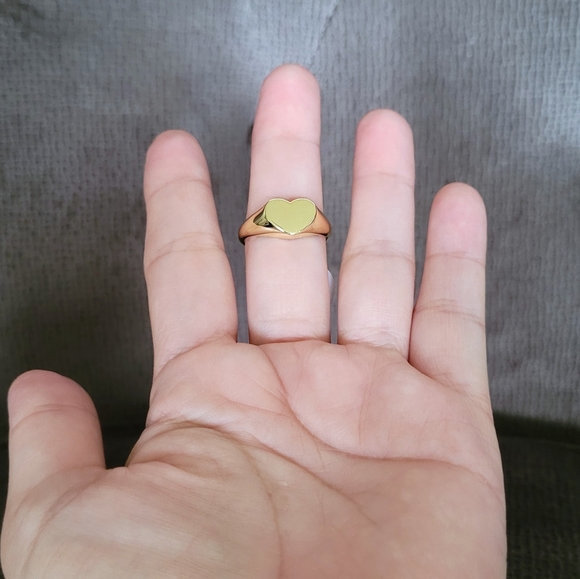 Simply Silver🤍 Gold💛 Heart Ring - Picture 7 of 16